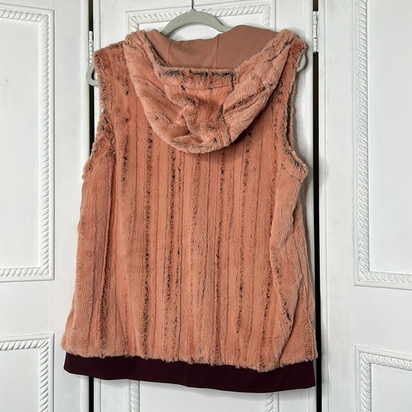 North Face furry zip hooded pocket vest - Picture 6 of 6